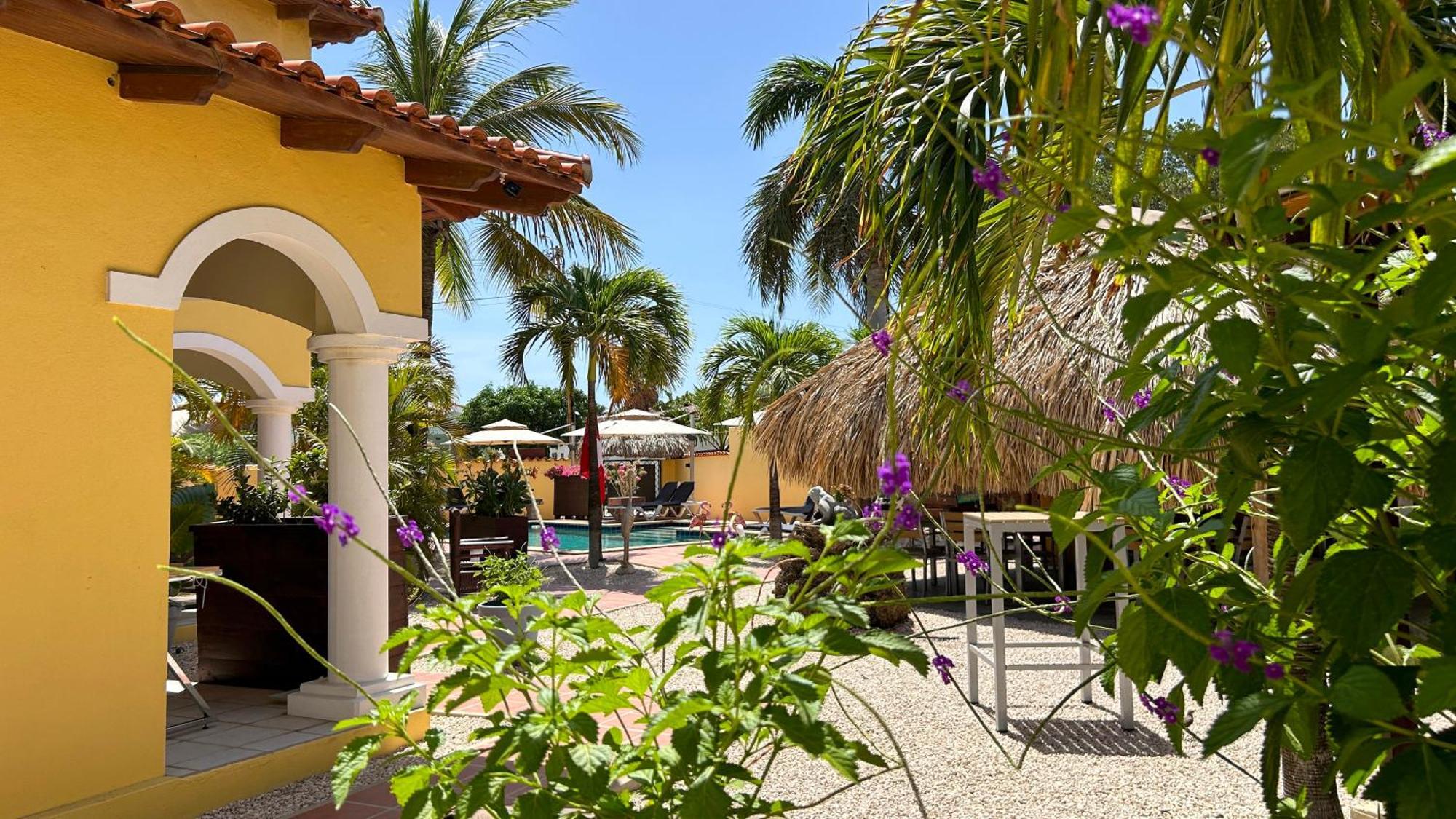 Sonrisa Boutique Hotel - Adults Only Kralendijk  Luaran gambar