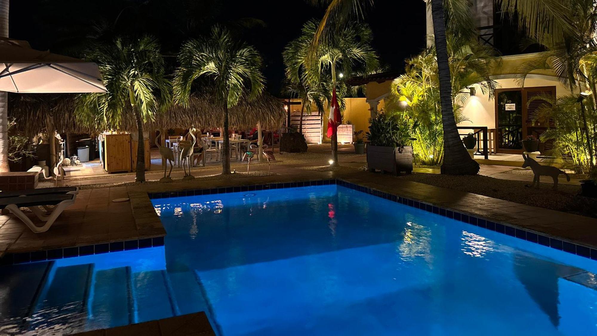 Sonrisa Boutique Hotel - Adults Only Kralendijk  Luaran gambar